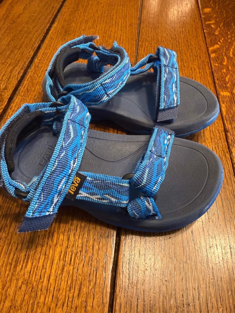 7T Teva Sandals